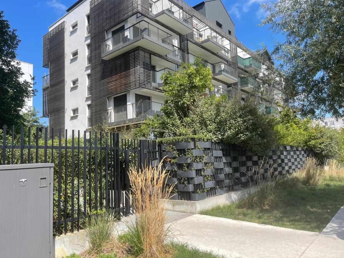 Appart 2P Avec Parking Et Balcon - Gare Val D'Europe 5Mn - Disney 10Mn Montévrain Exterior photo